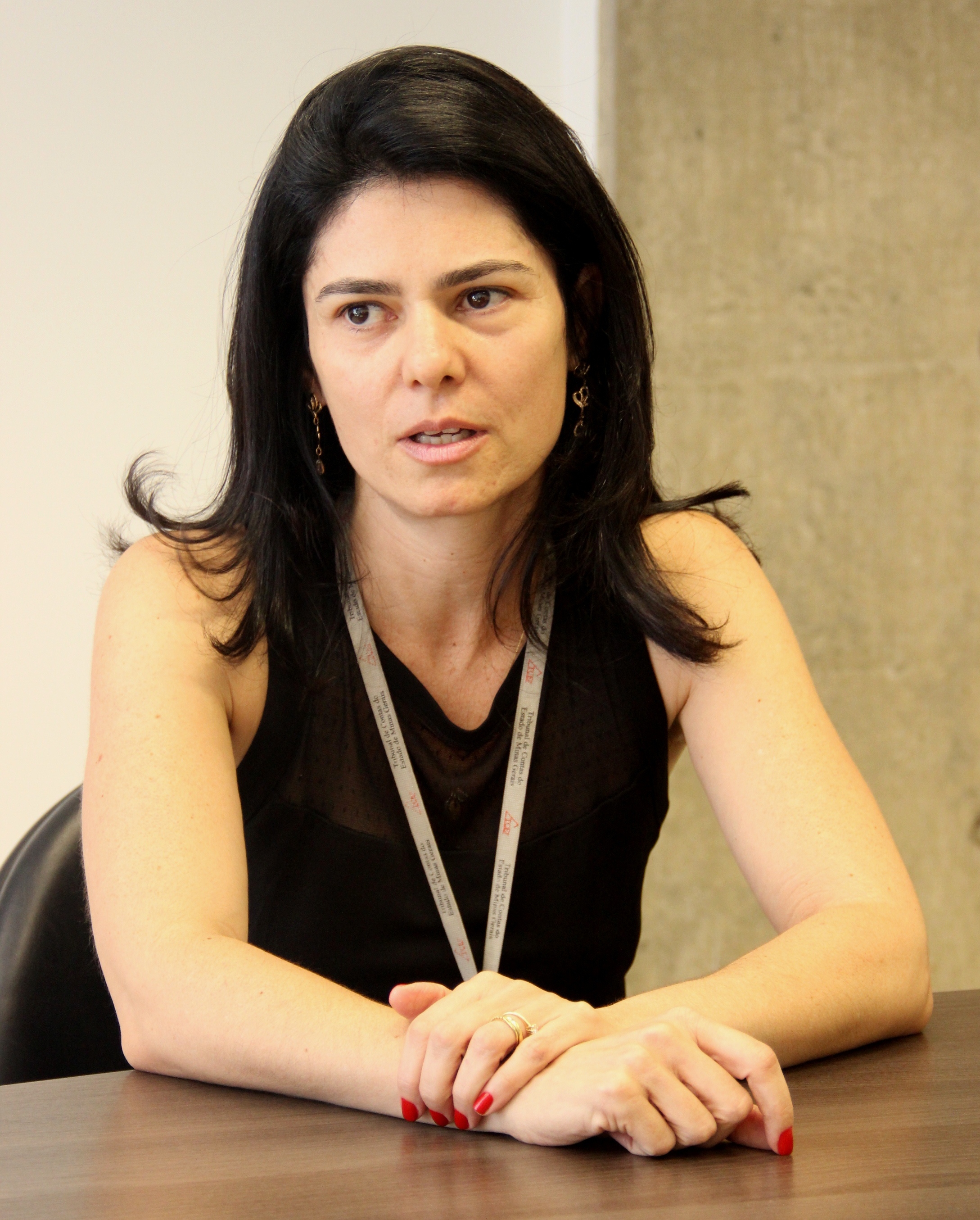 “Fico feliz de termos ido a 276 municípios com esse novo olhar do controle: a efetividade da gestão pública, que é muito necessária para a garantia da boa gestão dos recursos públicos”. Cristiana Lemos, Diretora de Controle Externo dos municípios (DCEM) do TCEMG.